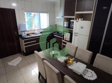 Casa · 125m² · 2 Quartos · 2 Vagas · Sobrado à venda próximo Escola Estadual Profª Clotilde Peluso, Jd. Guarará, Santo André.