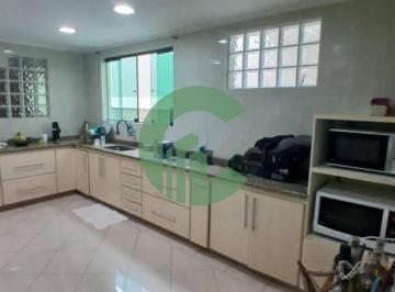 Casa · 280m² · 6 Quartos · 2 Vagas · Lindo Sobrado ao lado da Av. Martim Francisco