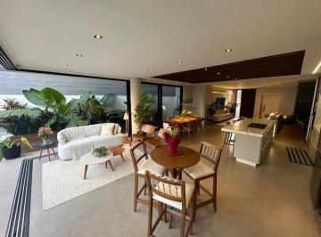 Casa de 4 quartos, Valinhos · Casa em Valinhos 4 Quartos 5 Banheiros 4 Vagas