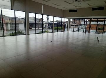 Comercial · Excelente Sala comercial ampla disponivel para locação anual, no bairro São Vicente, Itajaí-SC