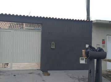 Casa · 70m² · 2 Quartos · 2 Vagas · Casa 500m da praia com piscina