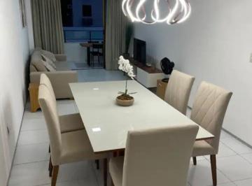 Mesa de jantar · Apartamento imobiliado em Tambau
