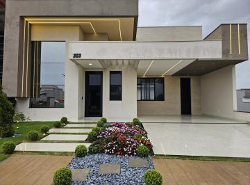 Casa · 198m² · 3 Quartos · 4 Vagas · Casa  nova e completa de planejados, 3 suítes, piscina e escritório Res. Dona Maria Candida