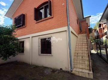 Casa · 213m² · 5 Quartos · Casa com possibilidade de 2 moradias independentes