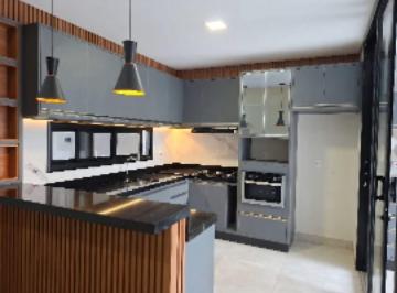 Casa · 180m² · 3 Quartos · 3 Vagas · Casa de Condomínio para alugar em Condominio Mantova de 180.00m² com 3 Quartos, 1 Suite e 3 Garagens