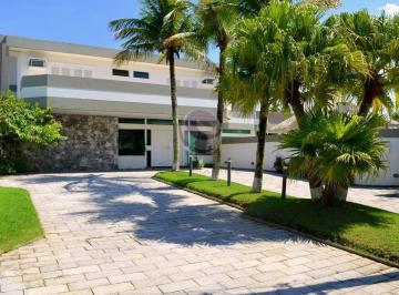 Casa · 961m² · 6 Quartos · 6 Vagas · Villa Dall: Uma casa com identidade própria no Jardim Acapulco.