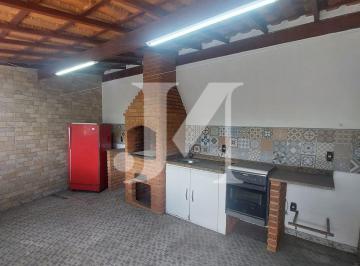 Casa · 200m² · 2 Quartos · 1 Vaga · Sobrado Padrão de 200m², 2 Dormitórios, todos Suítes e 1 Vaga no Belém