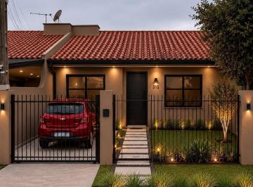Casa · 57m² · 3 Quartos · 2 Vagas · R$ 550.000,00