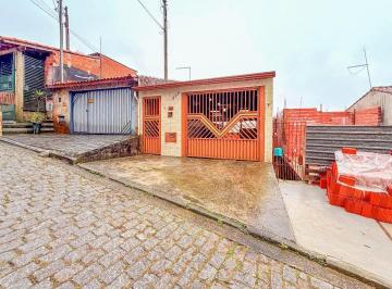 b38e36a9-1368-4c18-9cee-a22d177d5f76 · Casa para venda em Santa Luzia com 3 quartos, sendo 1 suíte, 227m²