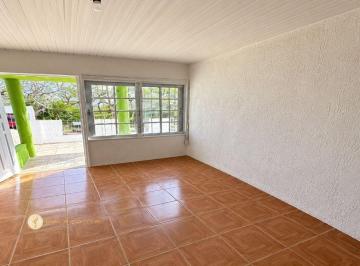 img0 · Casa com 1 Quarto(s) e 1 banheiro(s) para Alugar, 50 m² por R$ 900 / Mês
