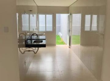 Casa · 79m² · 3 Quartos · Casa individual com 3 ampls qurtos sendo 1 suite e 2 vagas cobertas no bairro Madri em BH