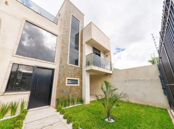 Casa · 155m² · 4 Quartos · 2 Vagas · Sobrado Imponente no coração Hauer