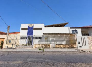 Comercial · 580m² · Prédio comercial no bairro Aeroporto, em Aracaju – 580 m² e 12 salas