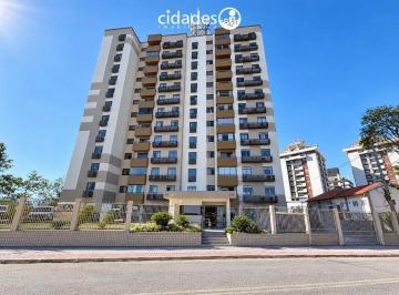 Apartamento · 85m² · 3 Quartos · 1 Vaga · Apartamento de 3 quartos sendo uma suite à venda no Canto, Florianópolis.