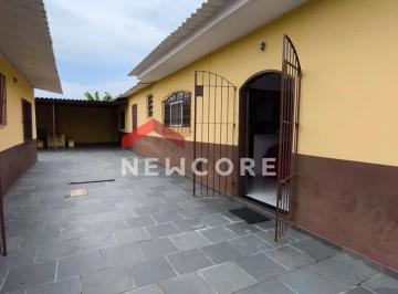 Casa · 79m² · 4 Quartos · 5 Vagas · Casa em Rua Josefina Bertolani - Corumba - Itanhaém/SP