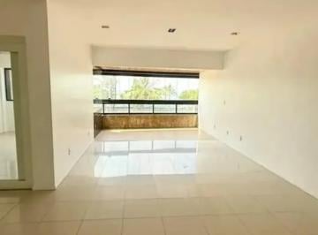 202608251715067240.jpg · Apartamento beira-mar em Pajuçara 4 suítes, 3 vagas, pé-direito duplo
