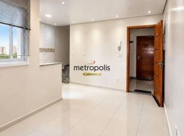 Sala · Rua residencial calma com trânsito local e ótima valorização imobiliária