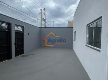 Casa · 57m² · 2 Quartos · 3 Vagas · PLANEJADOS, PORCELANATO E QUINTAL