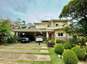 Casa · 454m² · 5 Quartos · 4 Vagas · Casa de Alto Padrão com 5 Dormitórios, Área Gourmet e Piscina
