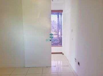 Foto 01 · Sala comercial à venda e para locação com 30m² no Shopping Armazém da Vila em Praia do Forte, Mata d