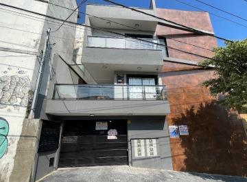 Casa · 80m² · 2 Quartos · 1 Vaga · Sobrado em Vila Matilde: 2 Suites e Garagem Coberta