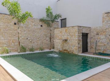 0 · casa à venda em Centro