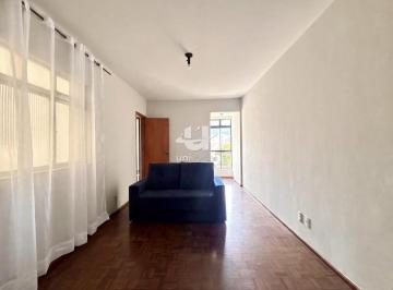 Sala · Apartamento de 1 quarto com móveis, vista e vaga no Centro