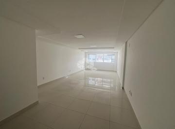 Comercial · 43m² · SALA COMERCIAL À VENDA COM 42 M² NO CANTO EM FLORIANÓPOLIS