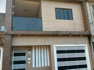Casa de 3 quartos, Recife · Casa de 160 m² com 3 quartos à venda na Várzea