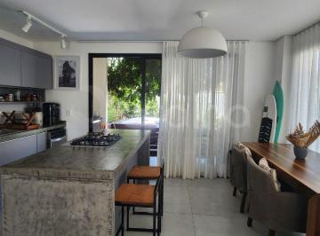 Photo 1 · Casa com 3 dormitórios mobiliada a 500 metros do mar