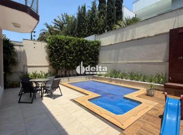 Photo 1 · Casa em condomínio com 4 quartos sendo 3 suítes, disponível para locação no bair
