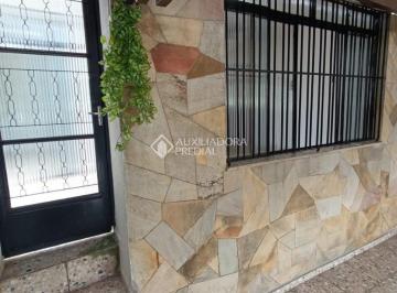 Casa · 108m² · 2 Quartos · 1 Vaga · Sobrado 2 Dormitórios no Baeta Neves | Vaga Coberta e Varanda | Excelente Localização