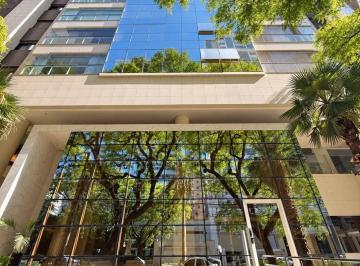 Apartamento · 223m² · 3 Quartos · 4 Vagas · Sunset Plaza: apartamento mobiliado com 223 m2, 3 suítes e 4 vagas próximo à Catedral de Maringá