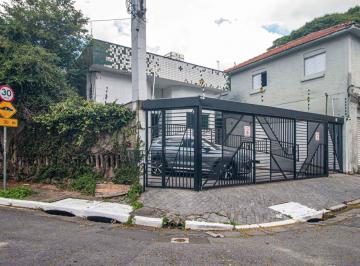 Comercial · 320m² · Casa comercial na Praça Agostinho Rodrigues Marques, 98 • 320 m²