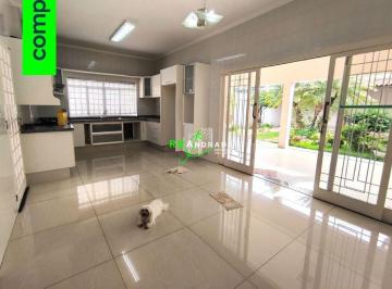Casa en Venda de 4 quartos Jardim Barão · Casa para venda em Jardim Barão de 393.00m² com 4 Quartos, 1 Suite e 6 Garagens