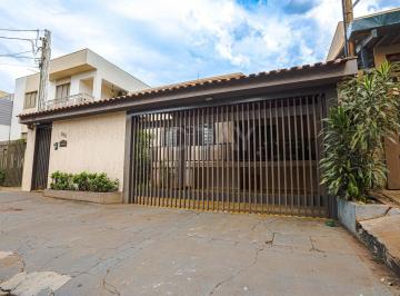 Casa · 186m² · 3 Quartos · 2 Vagas · Casa para venda em Jardim Irajá de 186.00m² com 3 Quartos, 1 Suite e 2 Garagens