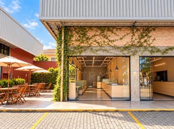Comercial de 1 quarto, Curitiba · Loja Comercial de 66 m² no Tirol Center | Espaço Externo para Mesas