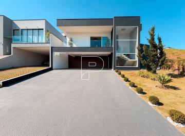 Casa · 280m² · 3 Quartos · 9 Vagas · Casa de Condomínio para venda em Granja Viana de 280.00m² com 3 Quartos, 3 Suites e 9 Garagens