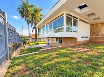 Casa · 388m² · 3 Quartos · 6 Vagas · Casa para venda em Centro de 388.00m² com 3 Quartos e 6 Garagens
