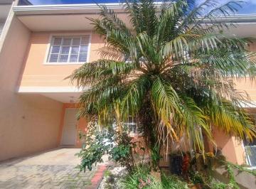 Casa de 3 quartos, Curitiba · Ótimo sobrado averbado,desocupado em condomínio!
