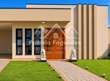 Casa · 210m² · 4 Quartos · 4 Vagas · Casa a Venda em Condominio Fechado - 4 suites, 210 metros de área construida - TUIUTI/SP