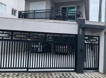 Casa de 2 quartos, Praia Grande · Casa 2 dormitorios proximo da praia Mirim