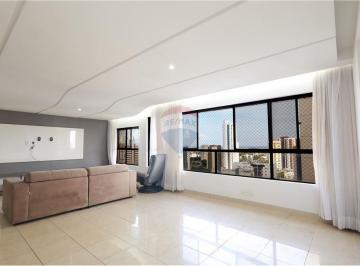 Apartamento · 450m² · 4 Quartos · 3 Vagas · Apartamento triplex com 450m quadrados, 4 quartos, sendo 3 suítes, 2 dependências de empregados, pis