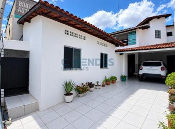 Casa · 126m² · 3 Quartos · 3 Vagas · Casa em Cidade dos Funcionários  -  Fortaleza