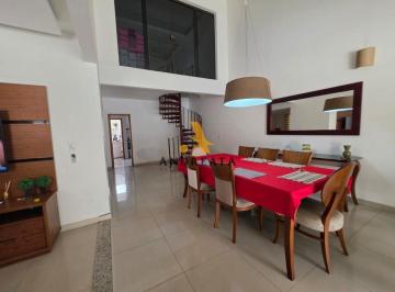 Casa · 287m² · 3 Quartos · 10 Vagas · Venda de Casa com 3 quarto(s), 1 suíte(s), 287 m², por R$ 980 mil, no condomínio casa de rua em Fre