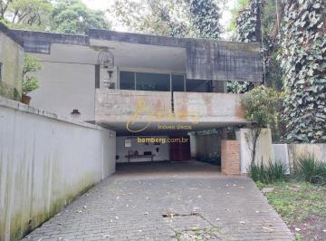Casa · 723m² · 2 Quartos · 4 Vagas · Uma oportunidade rara para colecionadores de arquitetura!