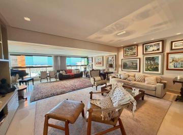 Apartamento · 210m² · 4 Quartos · 3 Vagas · Excelente apartamento, 4 quartos, suítes, à venda no Horto Florestal