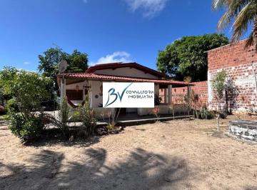 311d4081f59b7fc8149f59c7dd537847ac3f962d · Casa em carne de vaca, terreno grande, 03 quartos, 02 suites totalmente reformada