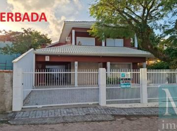 103b8b394b4b5020d5a9cbaf643630250038b771 · Sobrado com 4 dormitórios à venda, 206 m² por R$ 2.080.000 - Armação - Penha/SC