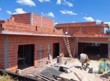Casa · 170m² · 3 Quartos · CASA TÉRREA EM CONSTRUÇÃO COM 3 SUÍTES E PISCINA NO NINHO VERDE 2